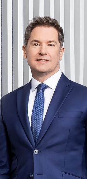 Dr. Michael Moser, Vorstand Recht, Compliance, Risikomanagement, Sustainability, Personal, Corporate Audit und Unternehmensbereich Fresenius Vamed (Foto)